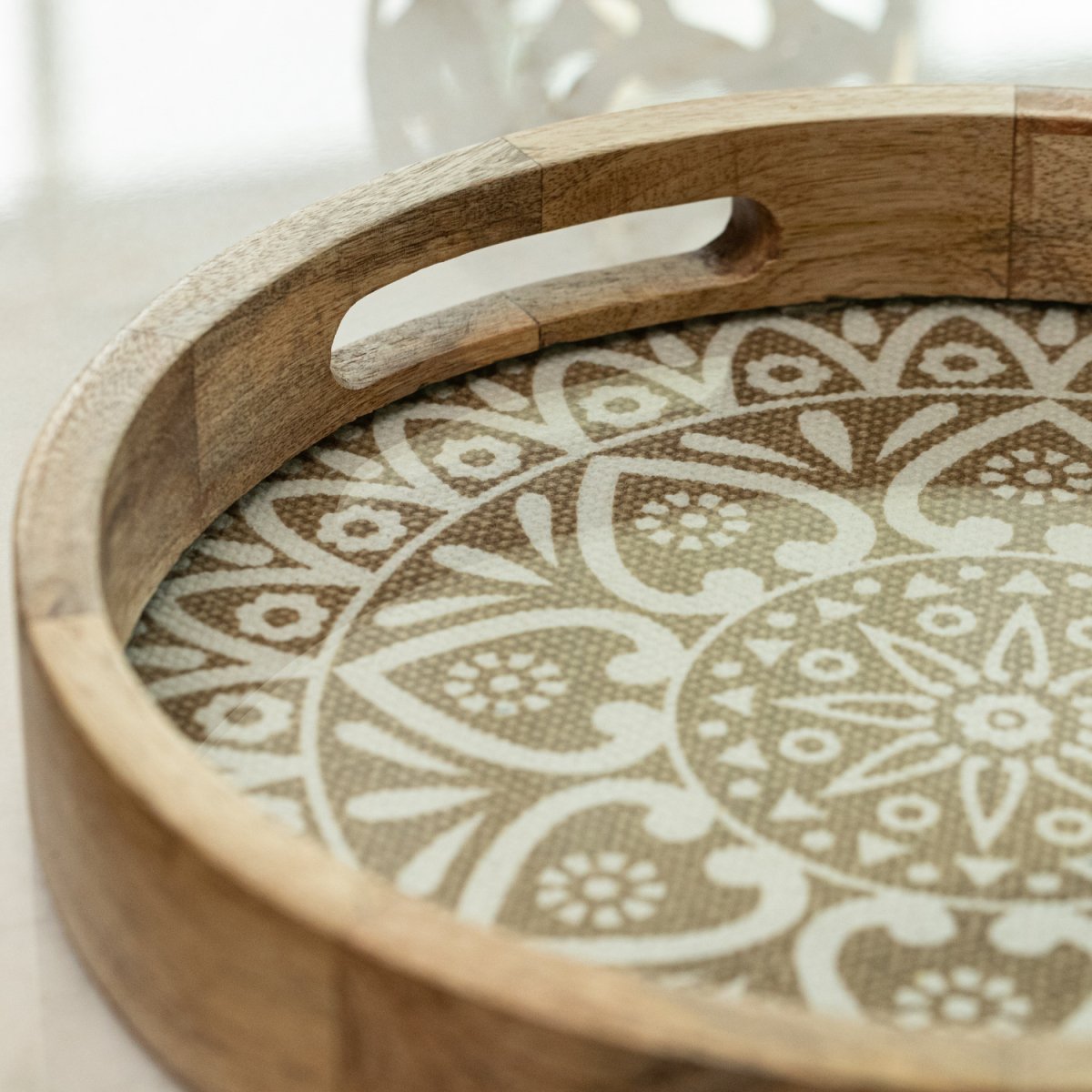 Round Tray with Cotton Mat